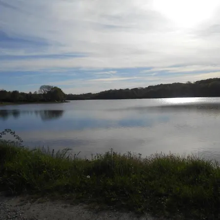 Country house Sejour Familial En Avec Peche, Piscine Naturelle Et Activites D'ete - Fr-1-489-400